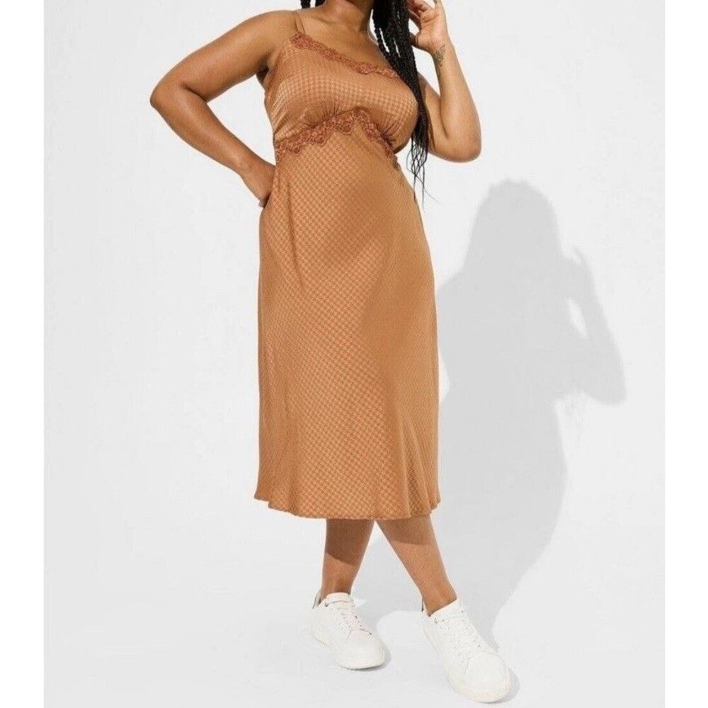 Torrid Tea Length Woven Jacquard Lace Trim Cami Midi Slip Dress Plus Sz 1X